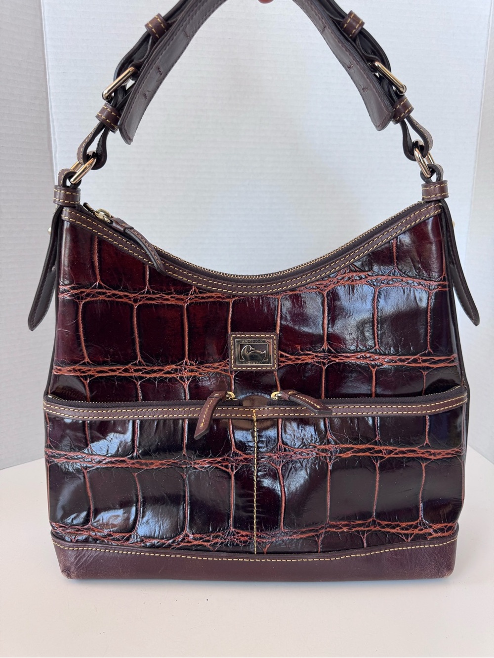 Y2K Dooney & Bourke Croc Embossed Brown Hobo Bag Shoulder Strap Zipper